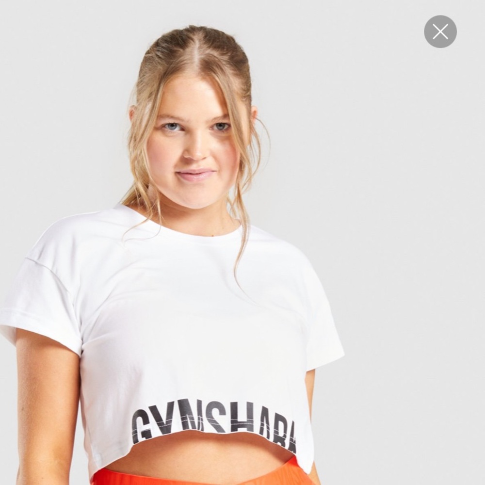 Gym shark crop top, white
